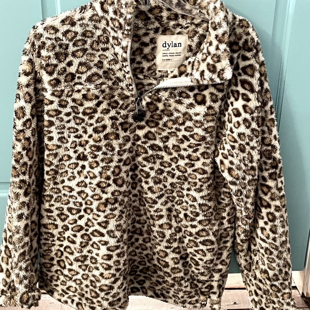 Dylan cozy pull over